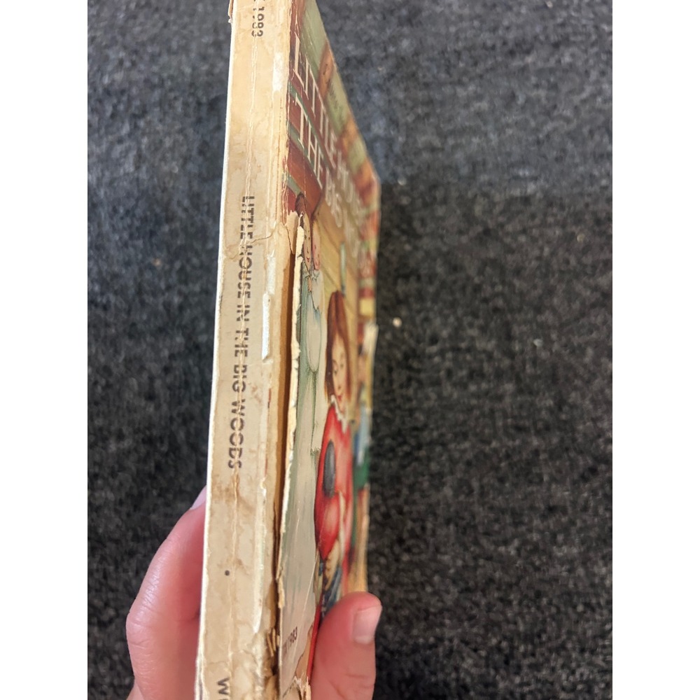 Little House in the Big Woods Laura Ingalls Wilder 1983 Scholastic - Picture 5 of 8
